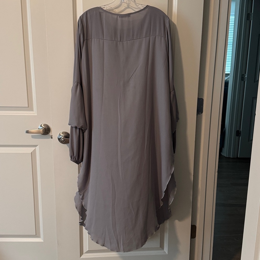 Gray Ruffled Long Sleeve Dress - Picture 3 of 7